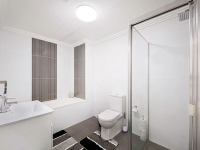 12 / 29-31 Cross Street, Guildford