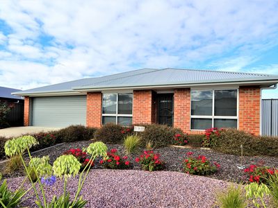 37 Lakes Park Drive, Ob Flat