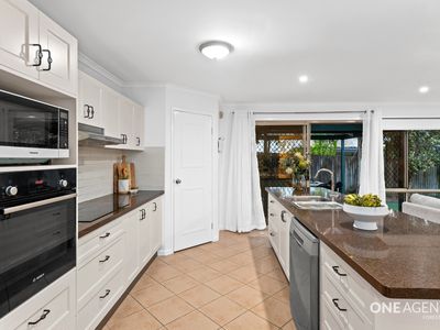 16 Toorak Place, Forest Lake