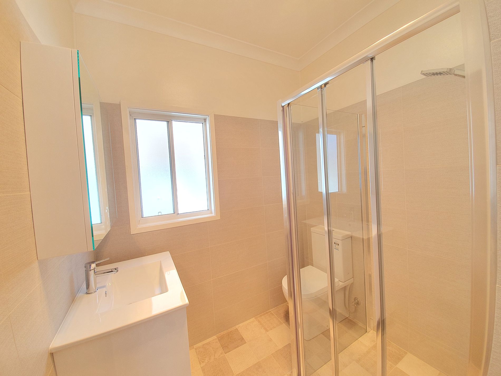 52 Tamplin Road, Guildford