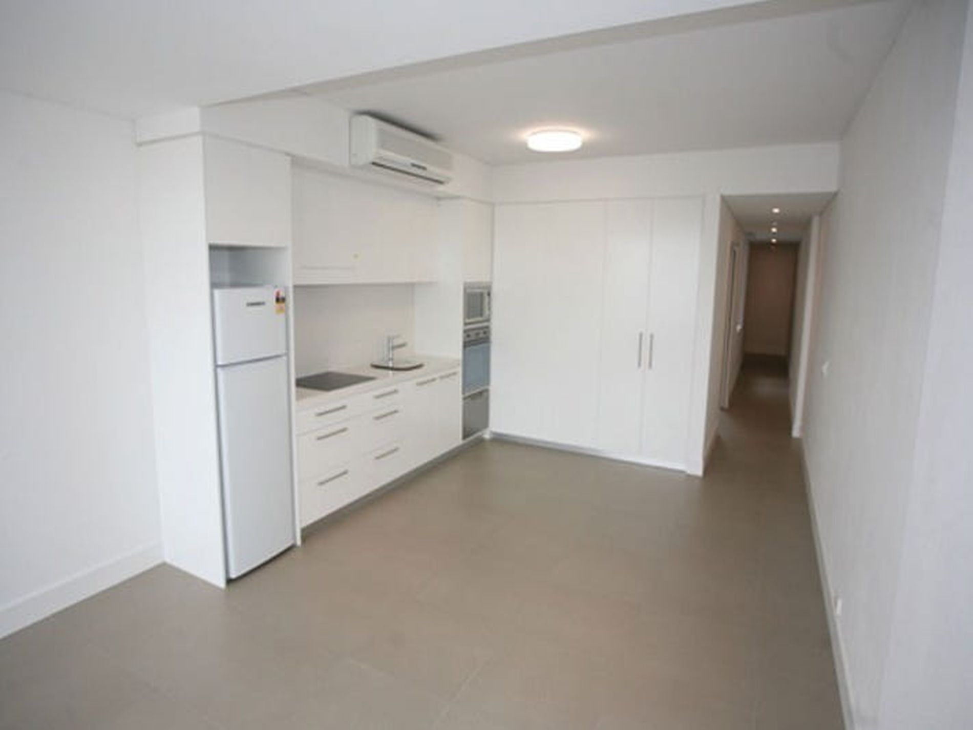 311 / 520 Cnr Miller Street & Palmer Street, Cammeray