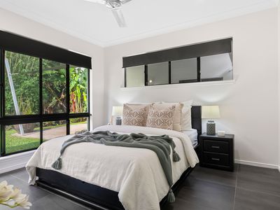 42-44 Osprey Close, Bayview Heights