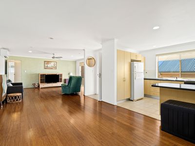 17b Eric Fenning Drive, Surf Beach