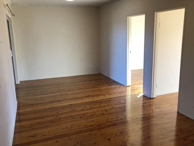 4 / 32 Hoskins Avenue, Kemblawarra