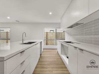 11 Saltcoats Road, Clyde North