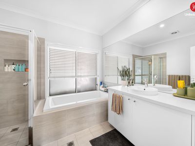 42 Rocco Place, Green Valley