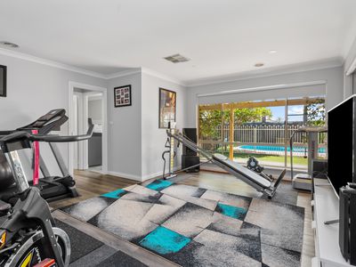 45 Mcgillivray Crescent, Somerville