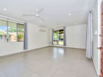 11 Cycas Court , Moulden