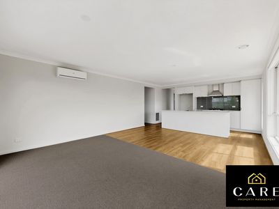 63 Merula Drive, Mambourin