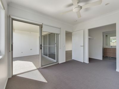 30 McConnell Esplanade, Strathpine