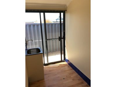 7 Seaspray Place, Waikiki
