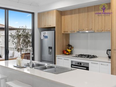 155 Tom Roberts Parade, Point Cook