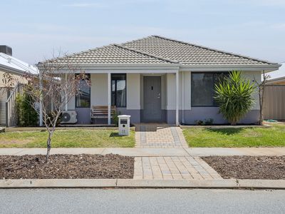 11 Terracina Parkway, Piara Waters