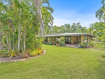 12 Flockhart Drive, Marlow Lagoon