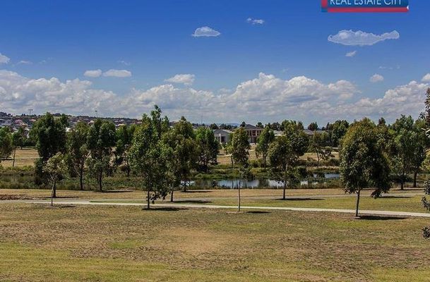 34 Centennial Park Drive, Craigieburn