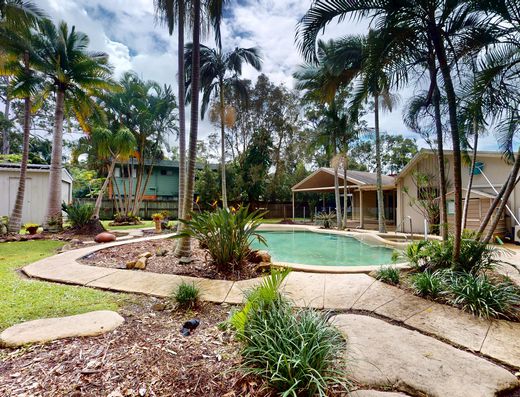 Big Block Tropical Oasis image 14