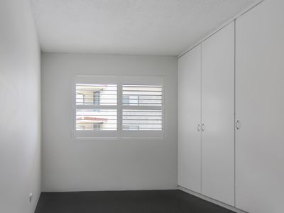 12 / 20 West Street, Forster