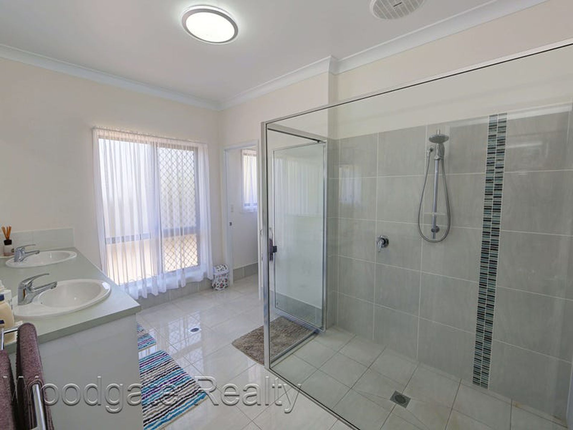 6 Driftwood Pl, Woodgate