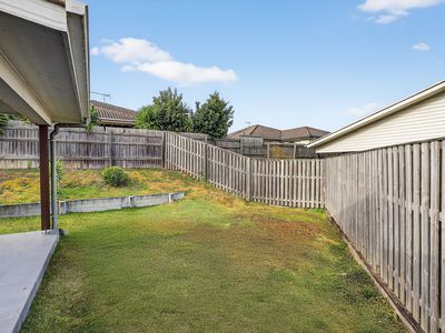 17 Folkes Close, Bellbird Park