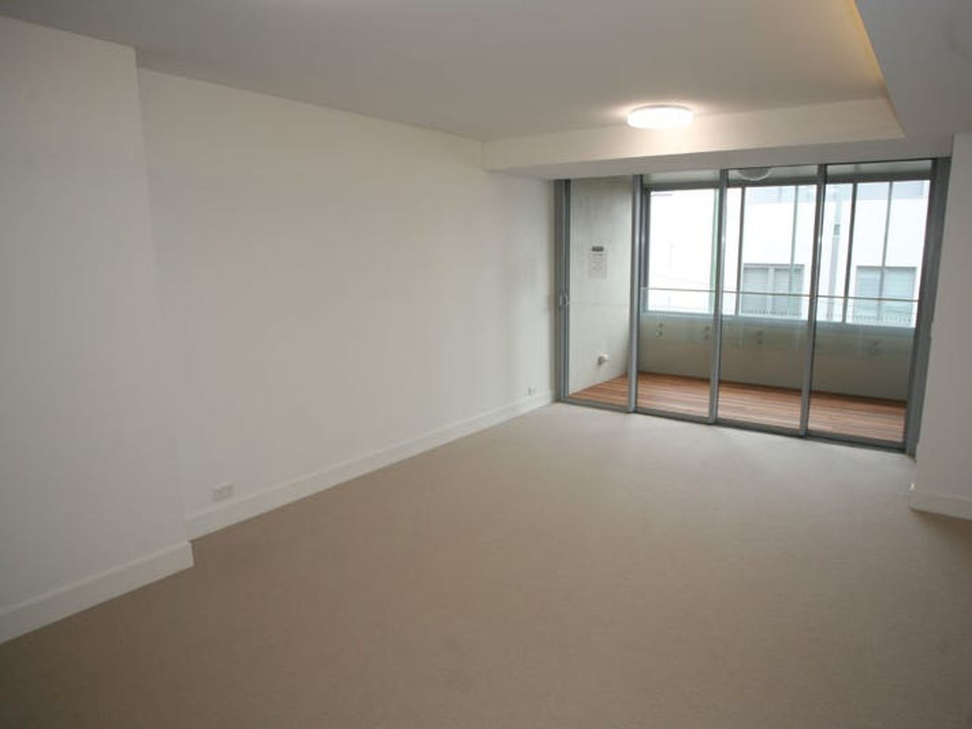 201 / 520 Miller Street, Cammeray