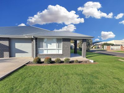 25 Wollomombi Parade, Dubbo