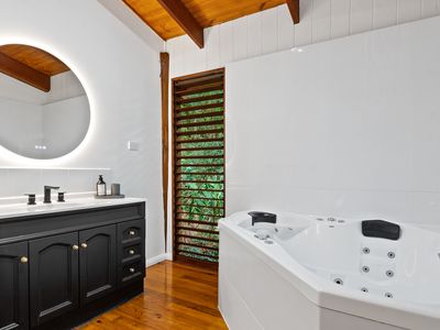 7 Barklya Close, Kamerunga