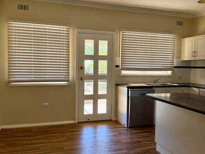 32 Banksia Crescent, Dubbo