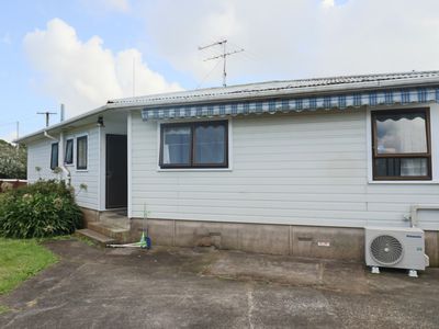 51 Clayton Ave, Otara