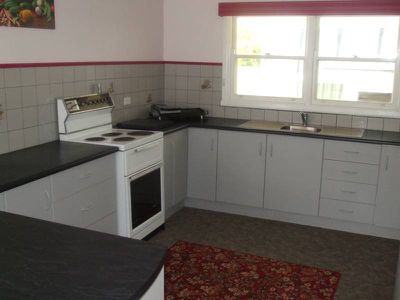 38 Landy Street, Horsham