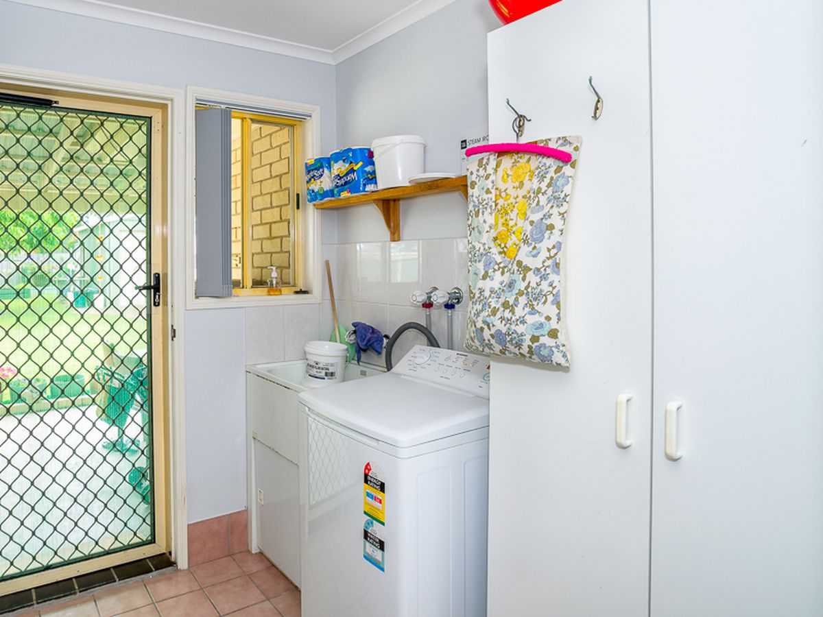 4 TWOLYN STREET, Urangan
