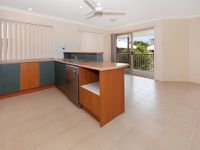 72 / 316  Long Street East, Graceville