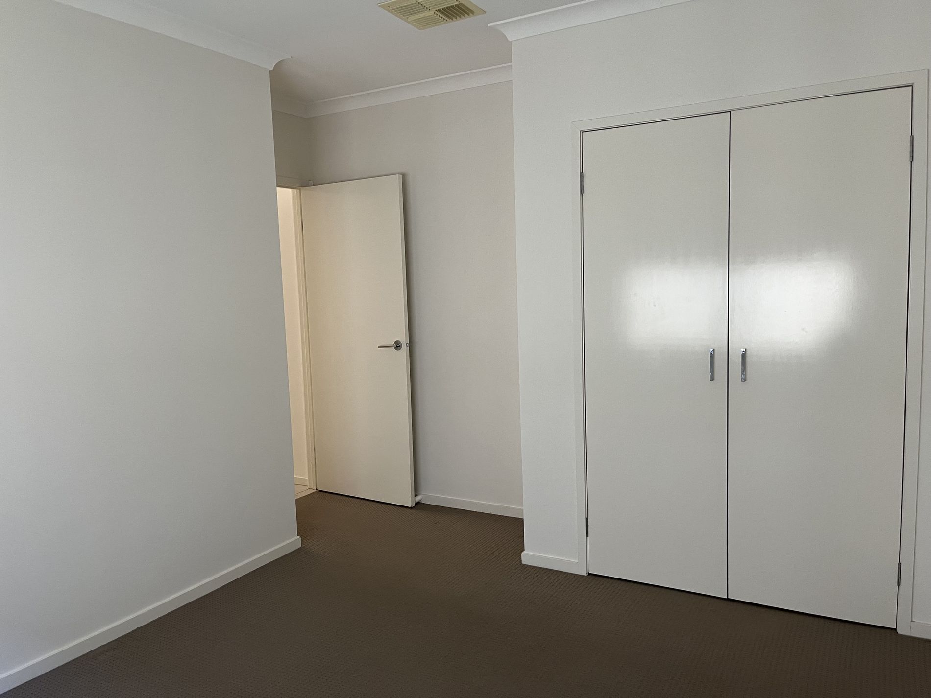 11 Grebe Court, Lara