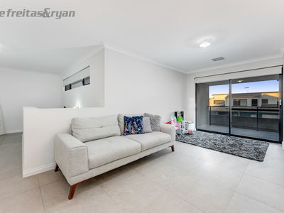 19 Ametrine Street, Treeby