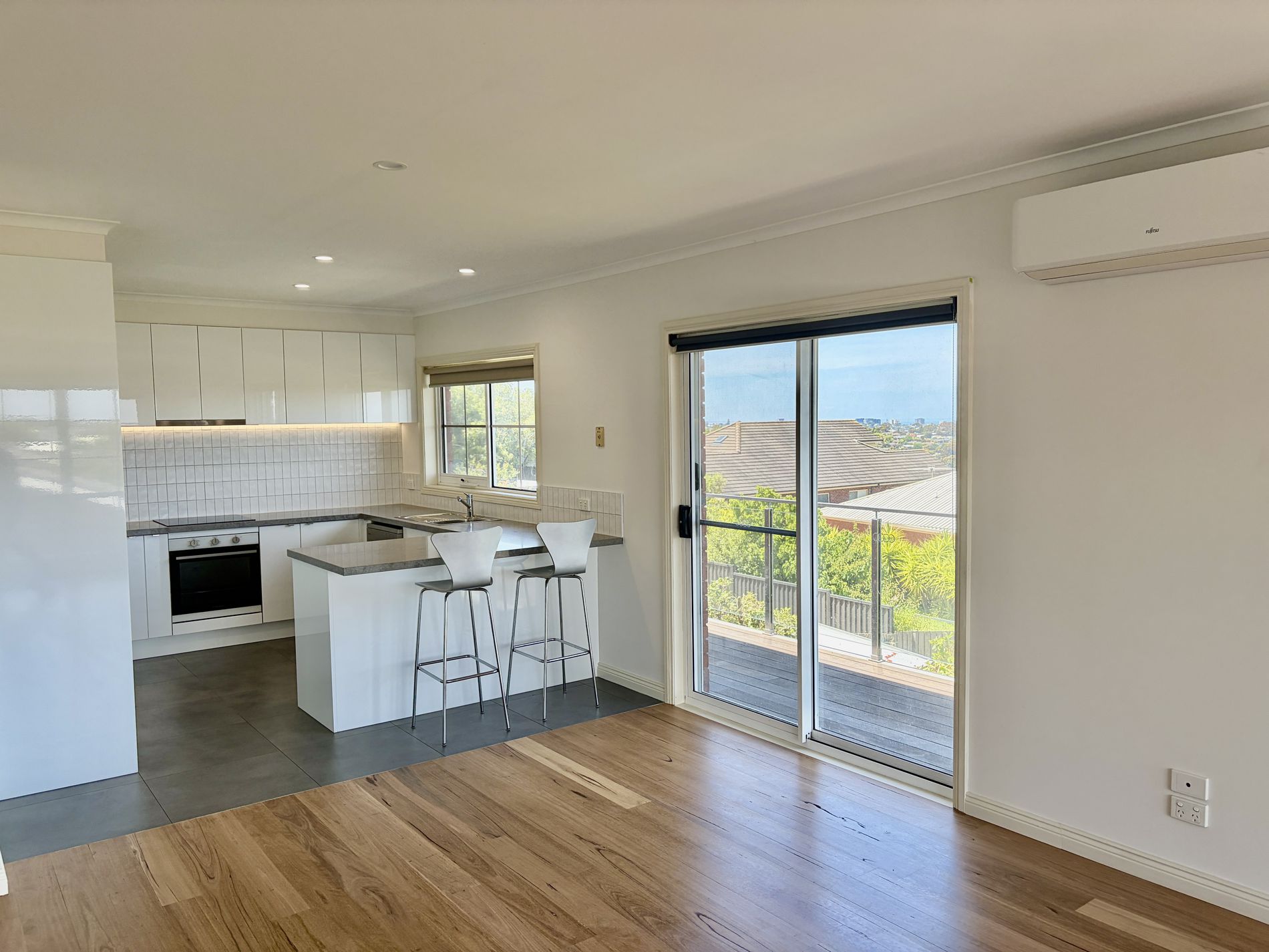 3/3 Stirling Court, Wandana Heights