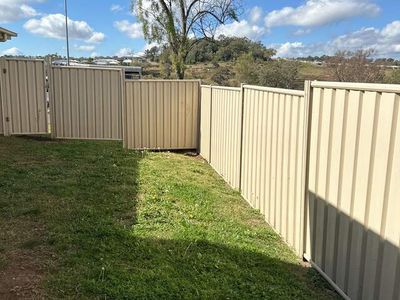 1 / 13 Glenwoods Dr, Glenvale