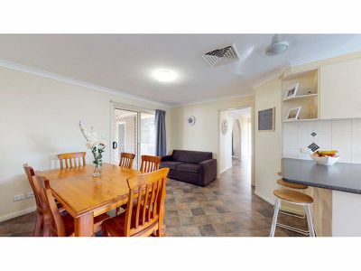 4 Lesley Place, Dubbo