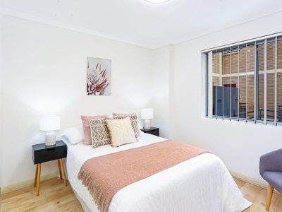 6 / 22 Kennedy Street, Kingsford