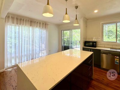 27 CAMBRIDGE DRIVE, Garden Suburb