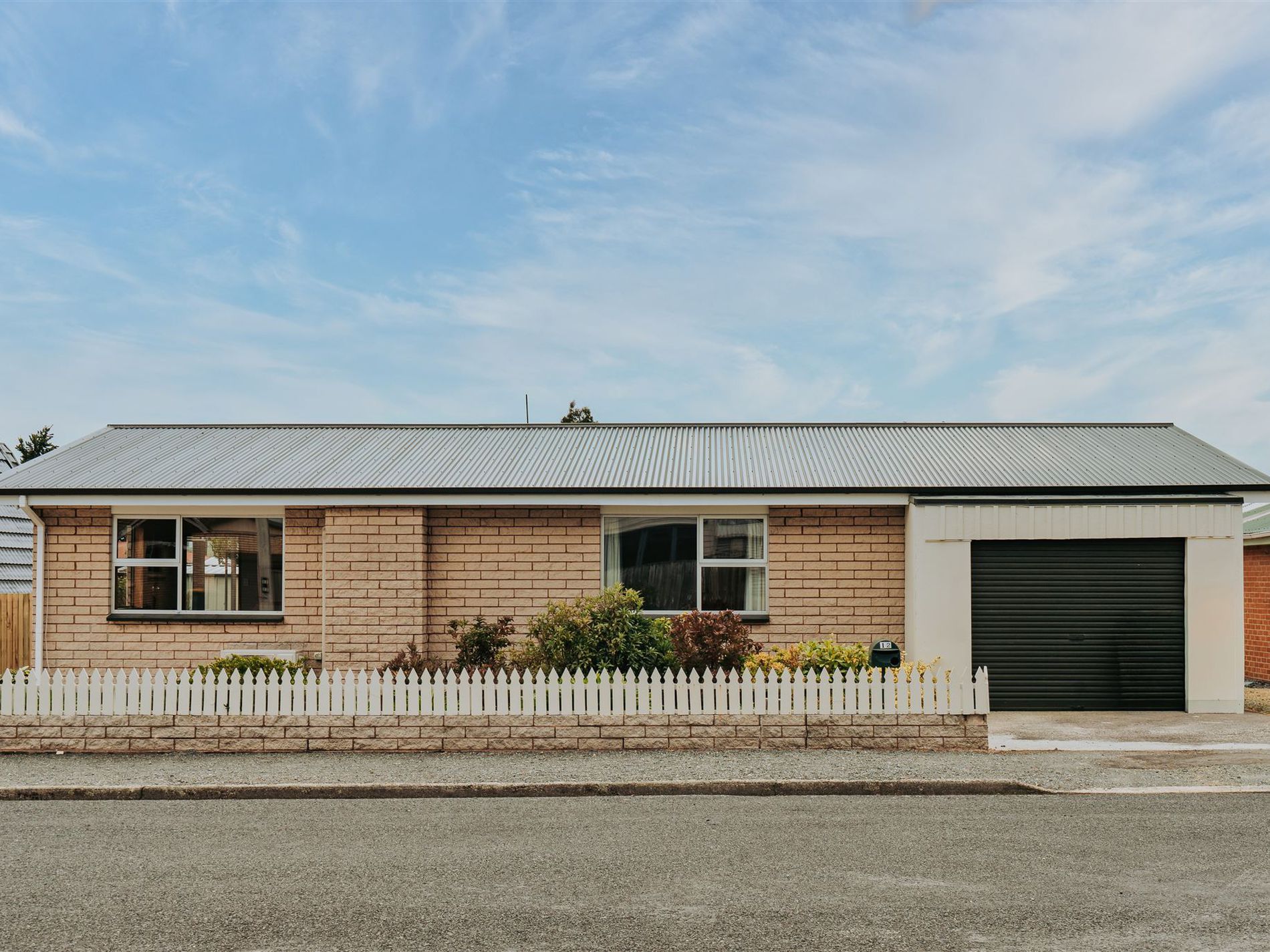 12 Cowper Street, Milton