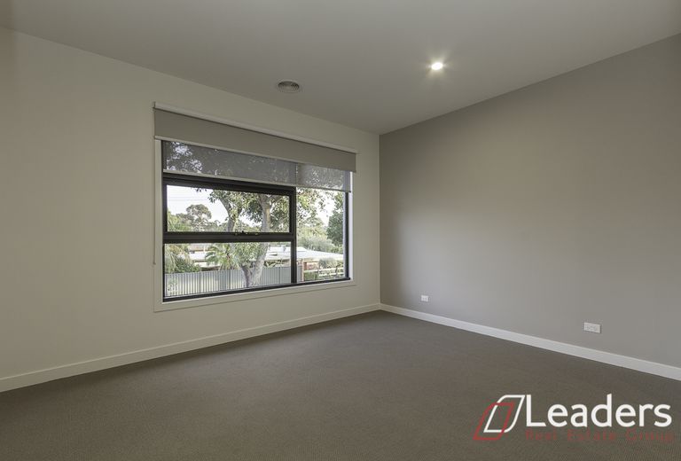 3 Legend Avenue, Glen Waverley