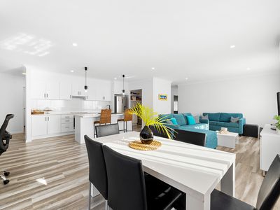 9 Ascension Way, Batehaven