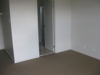 65 Heritage Circuit, St Helens Park