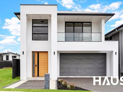 37 Flying Fox Circuit, Oakville