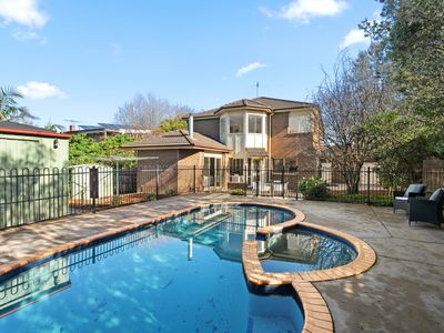 16  Barina Road, Glen Iris