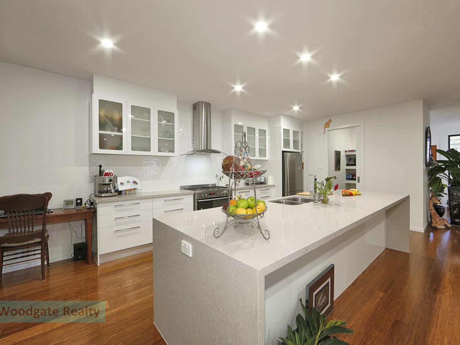 9 Ocean View Dr, Woodgate