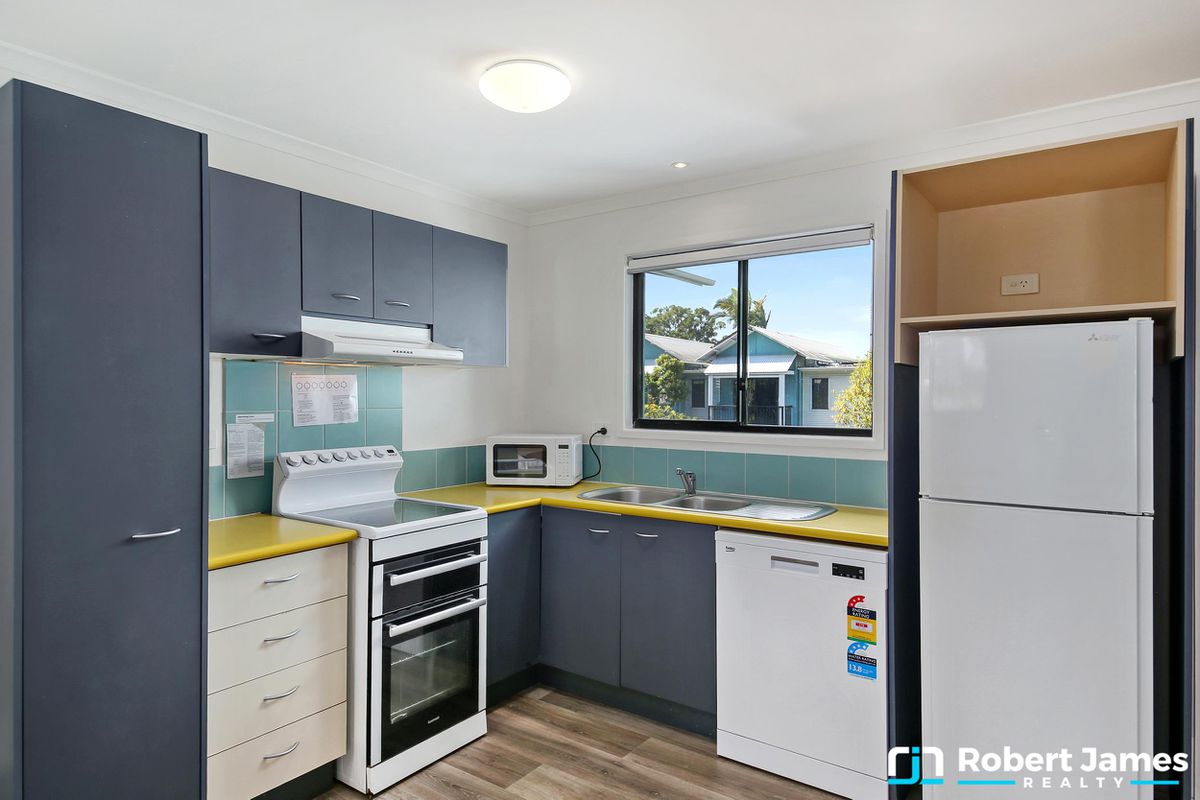 527 & 528 / 3 Hilton Tce, Tewantin