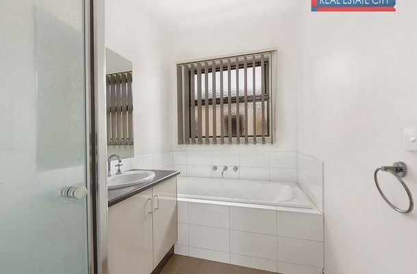 5 / 41-43 Pearl Drive, Craigieburn
