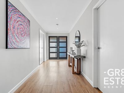 30 Lemon Grove, Cranbourne West
