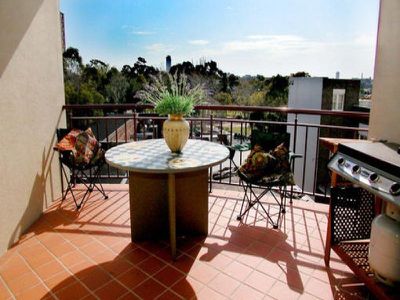 802 / 508 Riley Street, Surry Hills