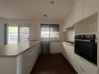 22 Briardale Drive, Werribee